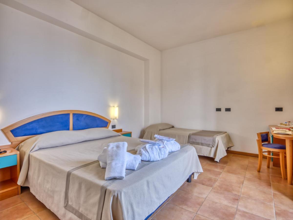 Hotel Antares Letojanni Luaran gambar