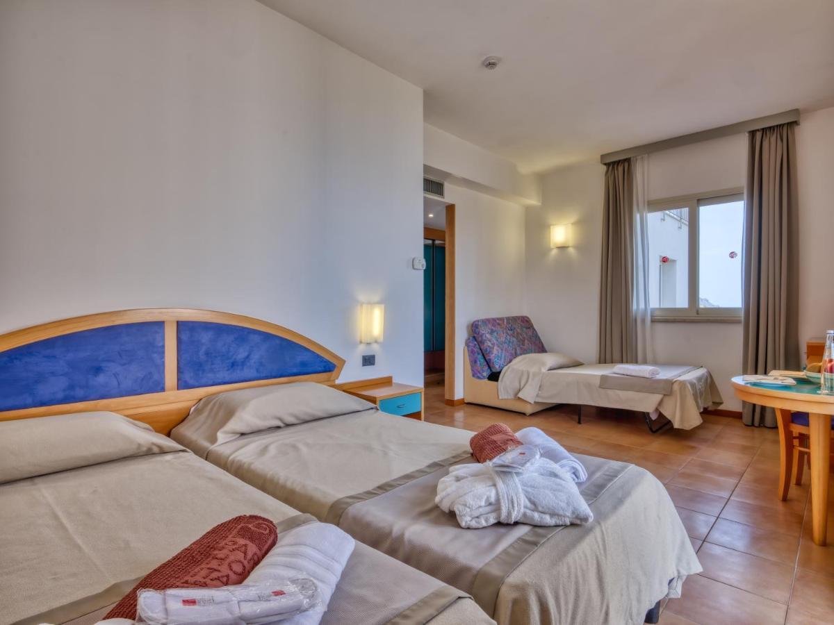 Hotel Antares Letojanni Luaran gambar