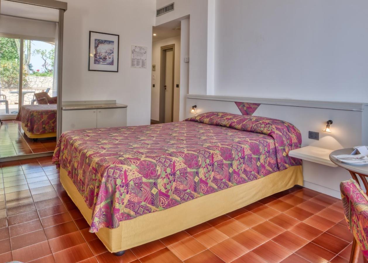 Hotel Antares Letojanni Luaran gambar