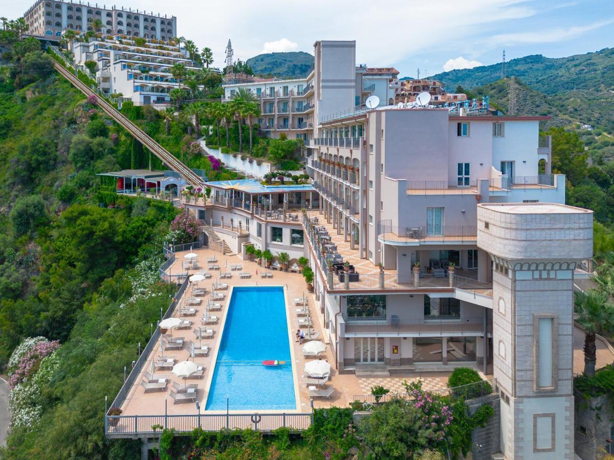 Hotel Antares Letojanni Luaran gambar